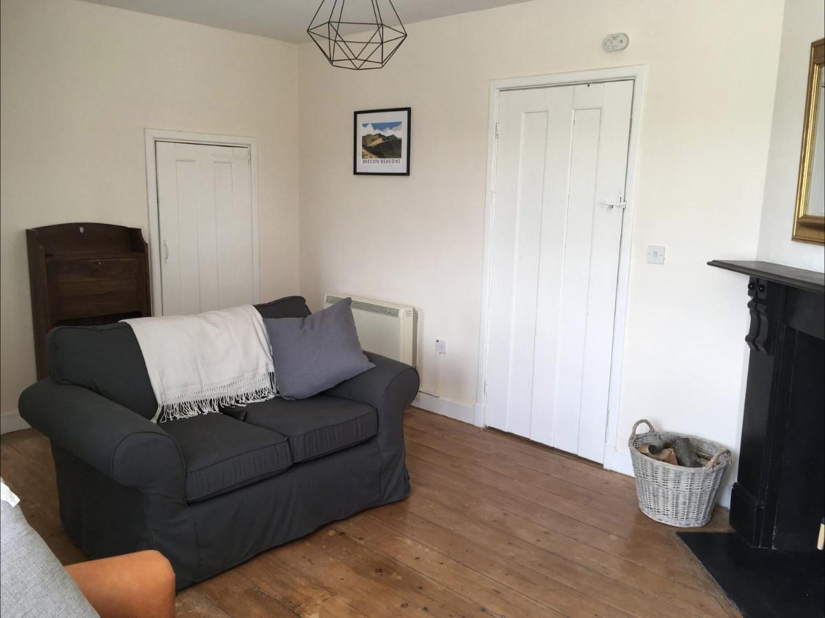 Cosy Arts & Crafts Cottage With Stunning Views Brecon Dış mekan fotoğraf